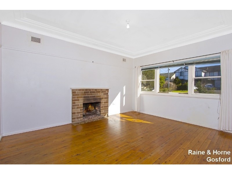 11 Frederick Street, East Gosford NSW 2250