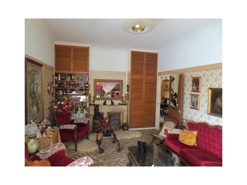 14 Batley Street, West Gosford NSW 2250