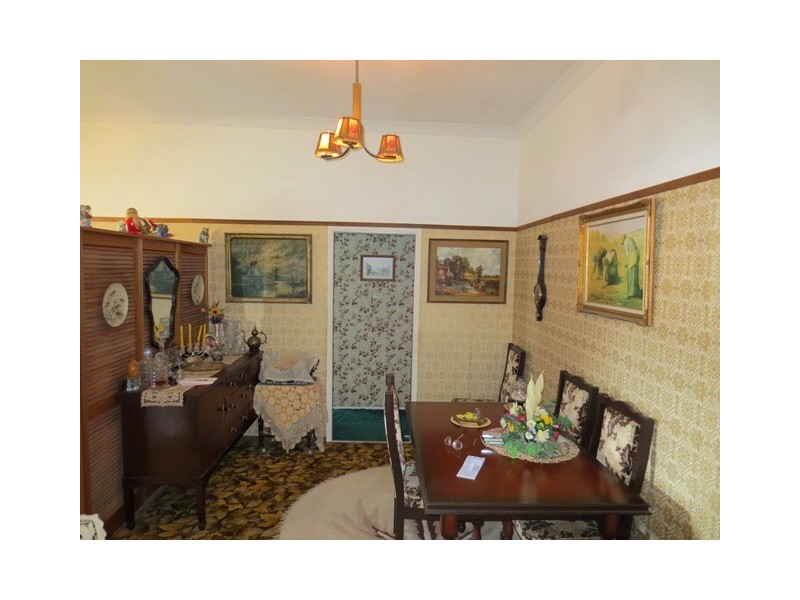 14 Batley Street, West Gosford NSW 2250