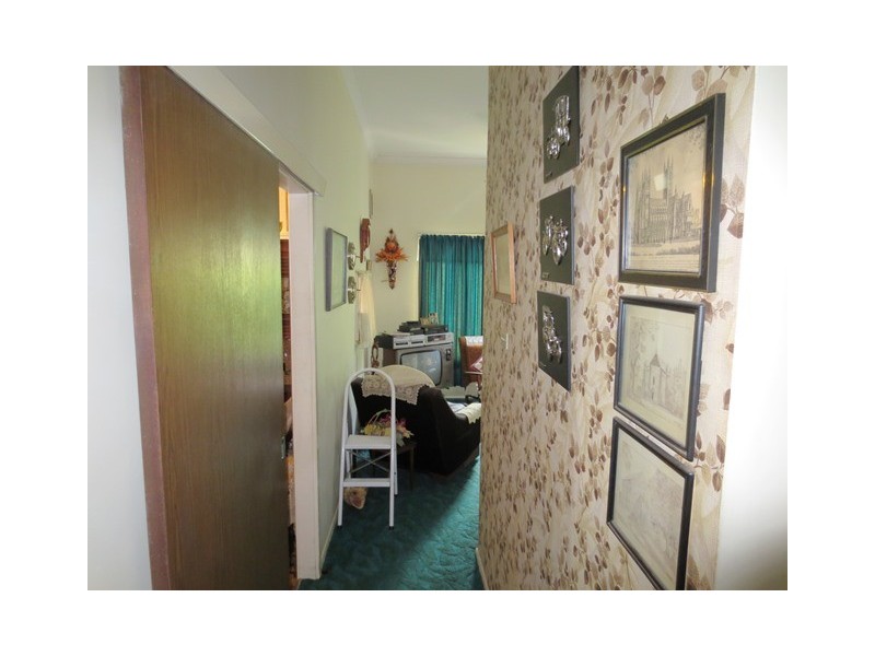 14 Batley Street, West Gosford NSW 2250