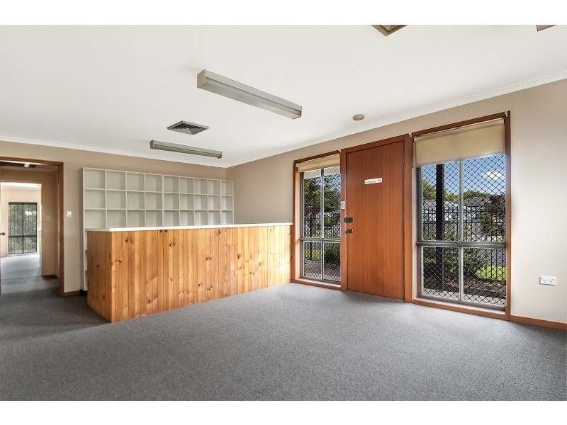 30 Renwick Street, Wyoming NSW 2250