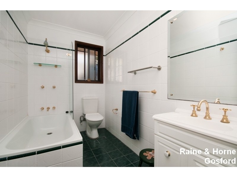 47 James Sea Drive, Green Point NSW 2251