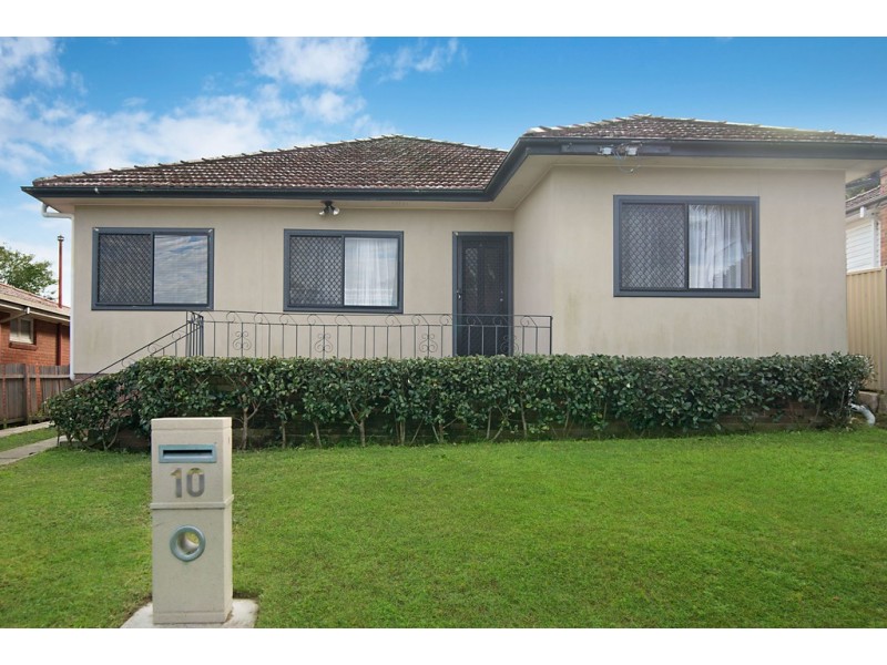 10 Donnison Street, West Gosford NSW 2250