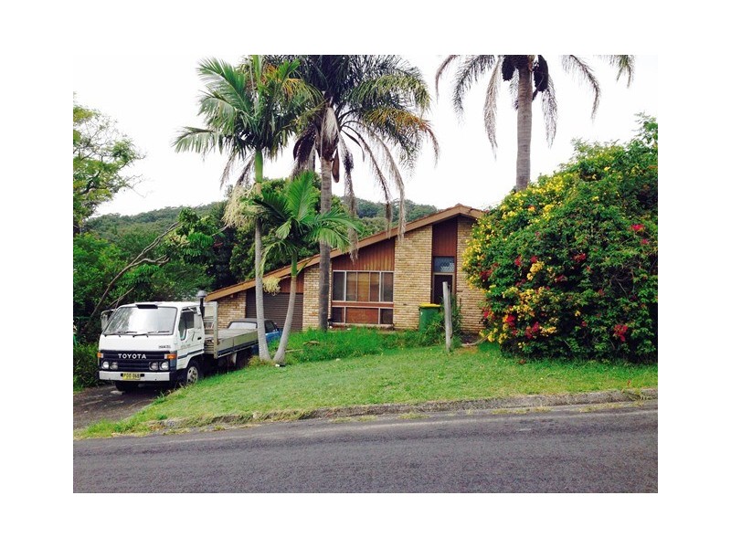 10 Craigend Street, Wyoming NSW 2250