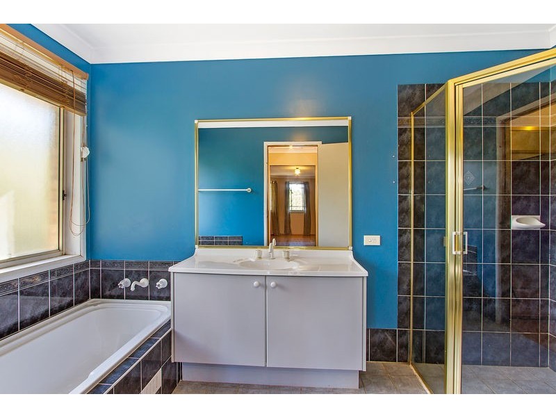 74 Deane Street, Narara NSW 2250
