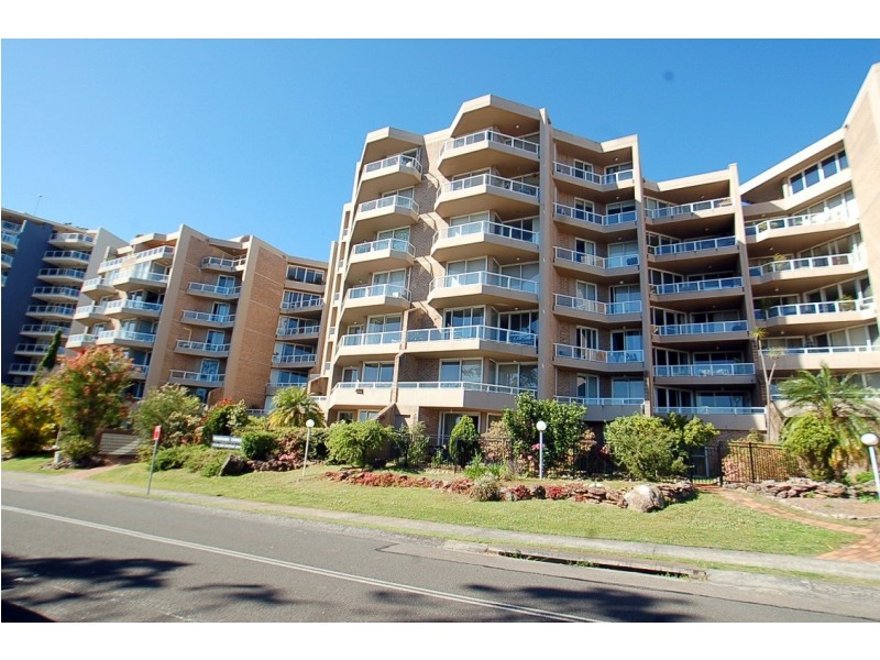 42/91-95 John Whiteway Drive, Gosford NSW 2250