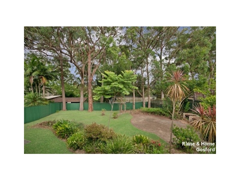 3 Irwin Place, Green Point NSW 2251