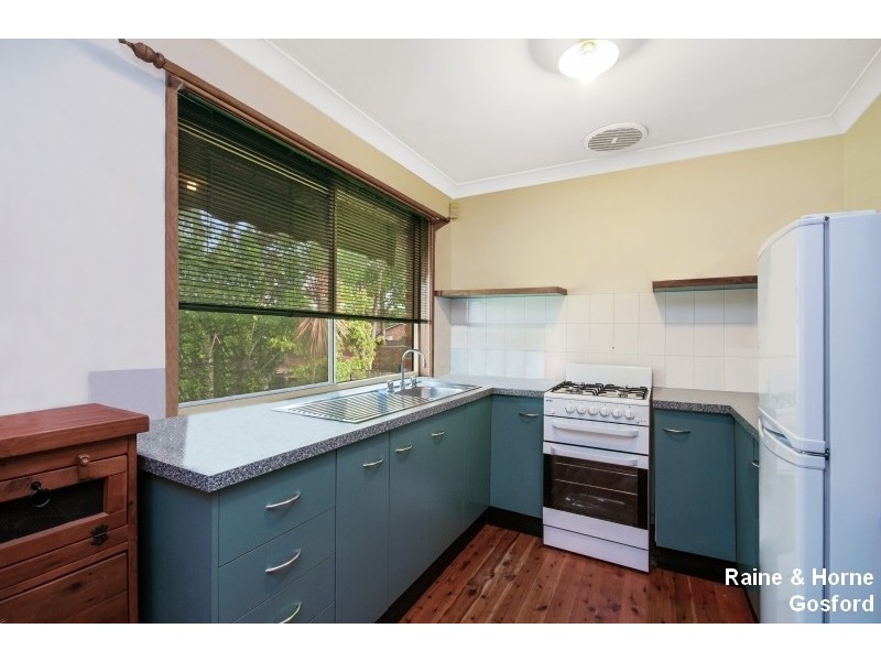 3 Irwin Place, Green Point NSW 2251