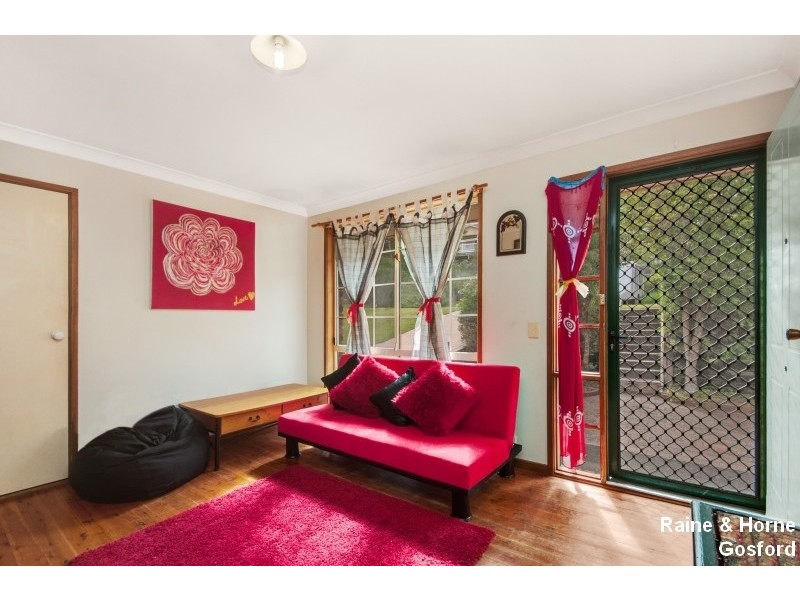 3 Irwin Place, Green Point NSW 2251