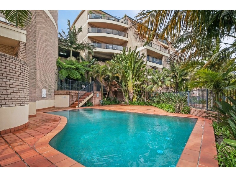 23/92 John Whiteway Drive, Gosford NSW 2250