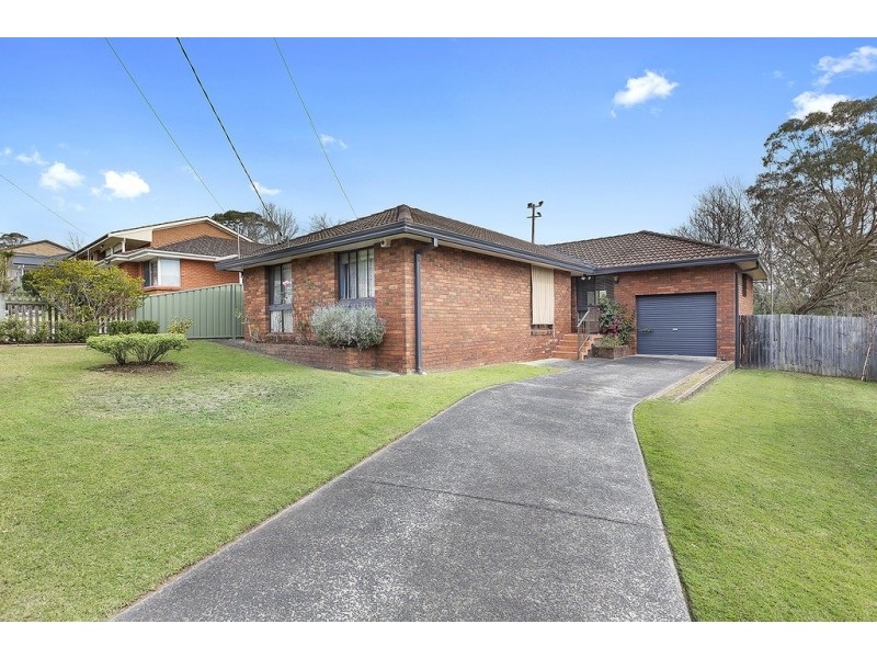 6 Beaumont Avenue, Wyoming NSW 2250