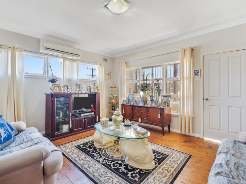 64 Cary Street, Wyoming NSW 2250