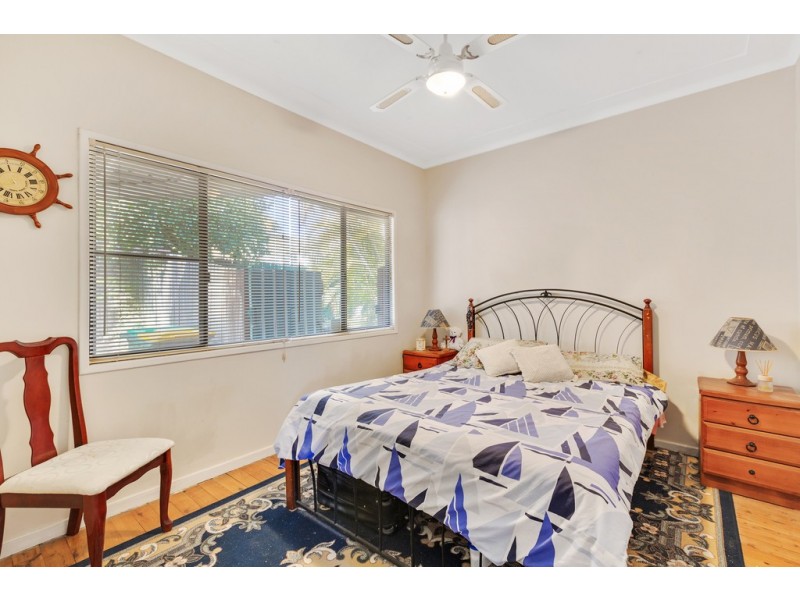 64 Cary Street, Wyoming NSW 2250