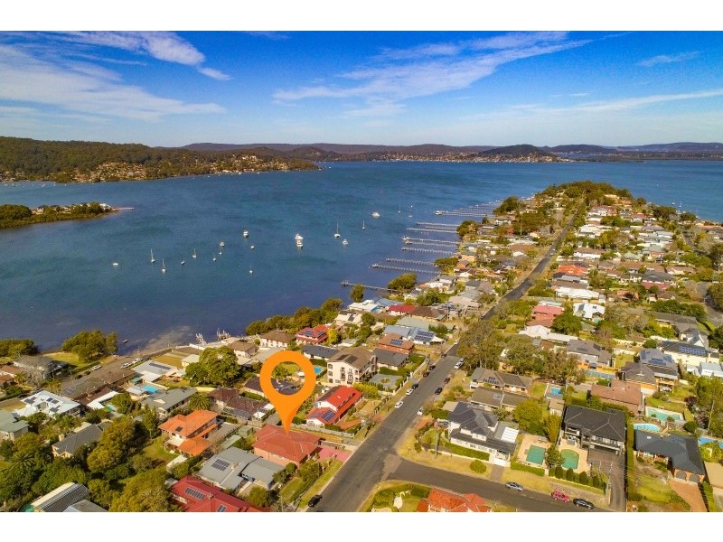 149 Albany Street, Point Frederick NSW 2250