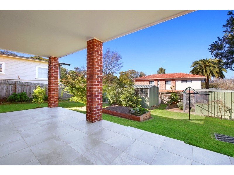 149 Albany Street, Point Frederick NSW 2250