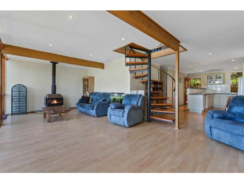 5 Gregory Street, Wyoming NSW 2250