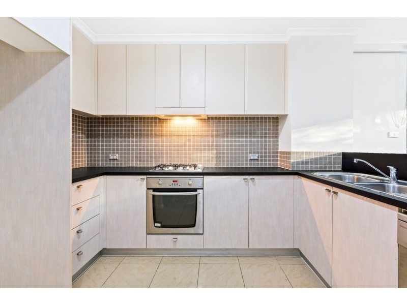 131/80 John Whiteway Drive, Gosford NSW 2250