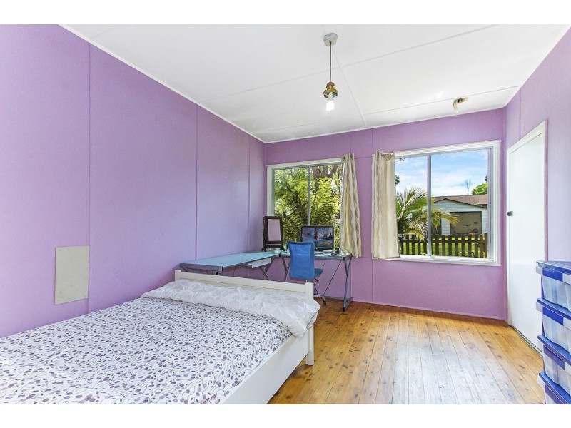 3 Matthews Parade, Point Clare NSW 2250