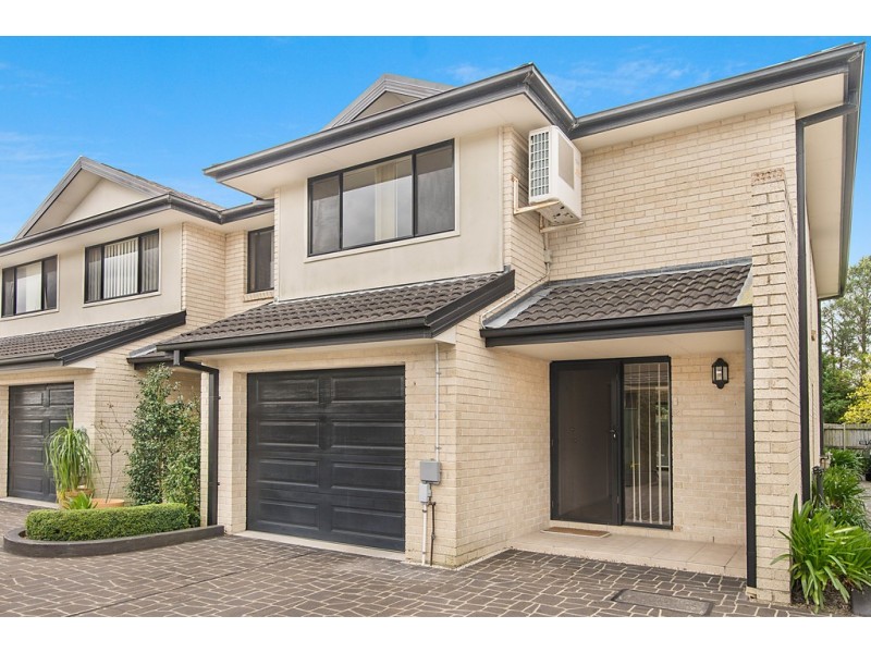 12/297a Henry Parry Dr, Wyoming NSW 2250