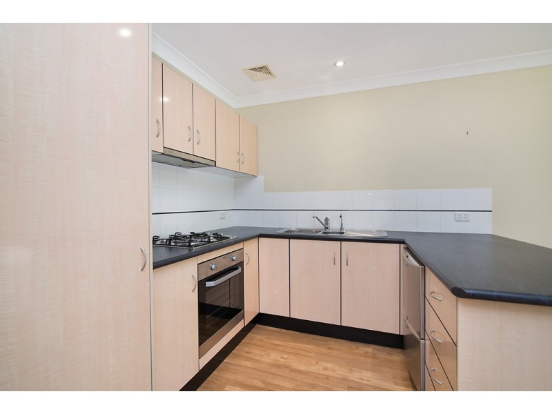 12/297a Henry Parry Dr, Wyoming NSW 2250