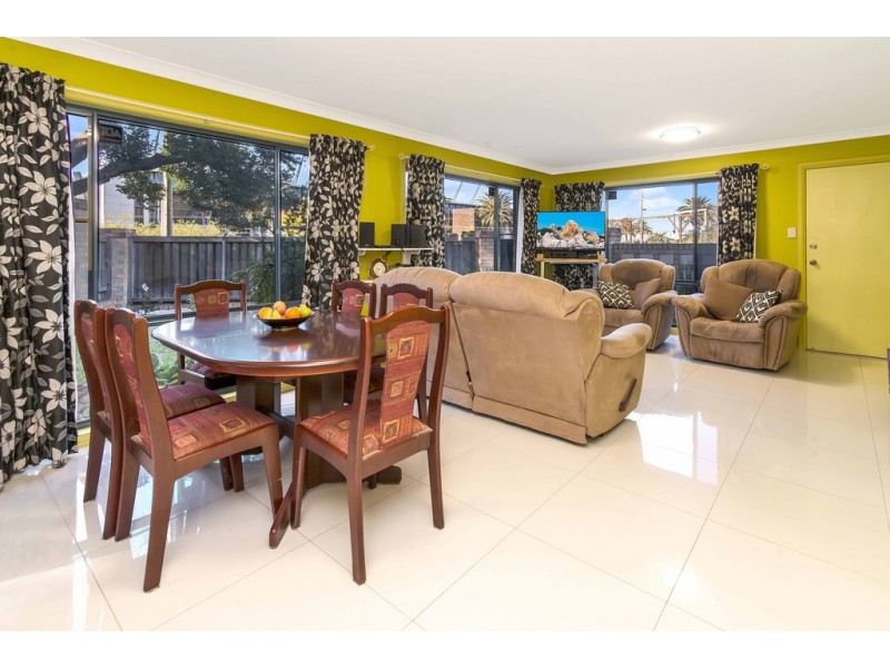 1/7a Riou Street, Gosford NSW 2250