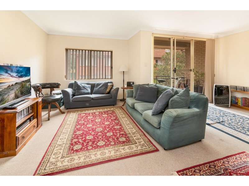 8/170 Gertrude Street, Gosford NSW 2250