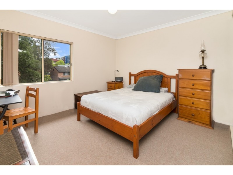 8/170 Gertrude Street, Gosford NSW 2250