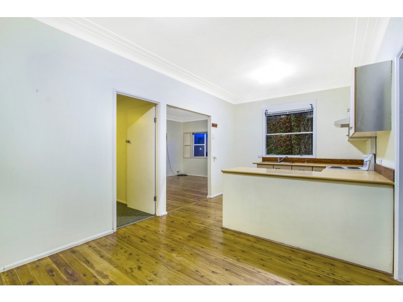 4 Glencoe Avenue, Wyoming NSW 2250