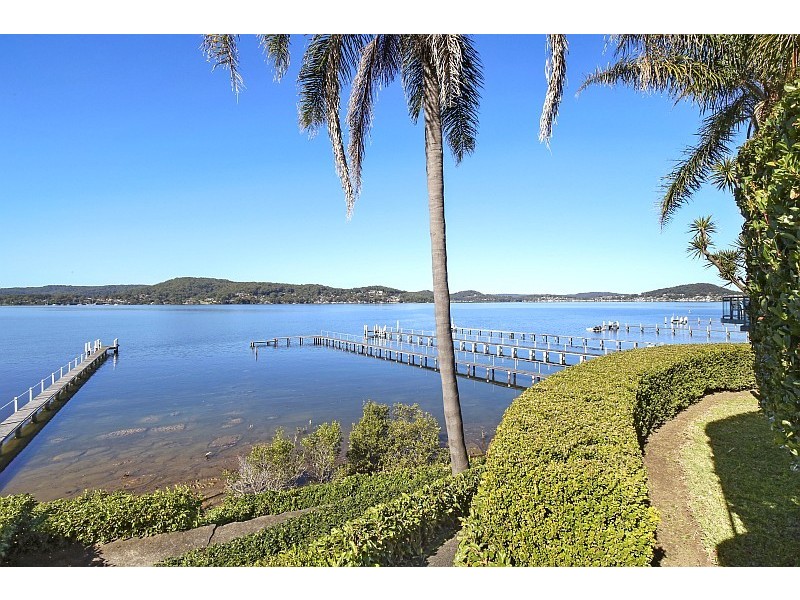 29 Albany Street, Point Frederick NSW 2250