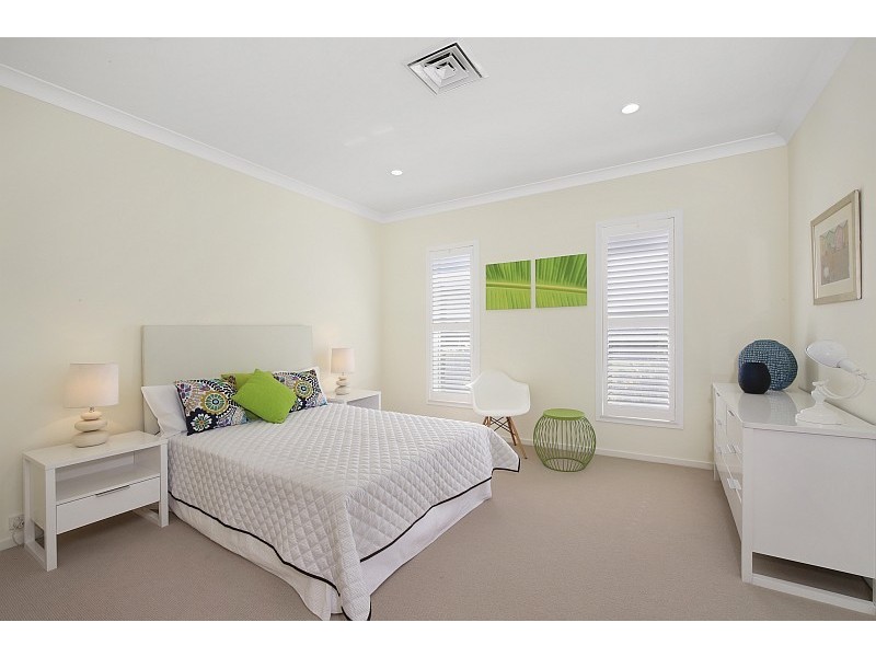 29 Albany Street, Point Frederick NSW 2250