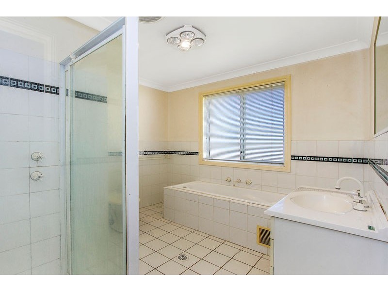 1/4 Parsons Road, Lisarow NSW 2250