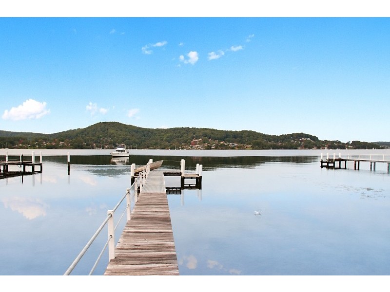 23 Caroline Street, East Gosford NSW 2250