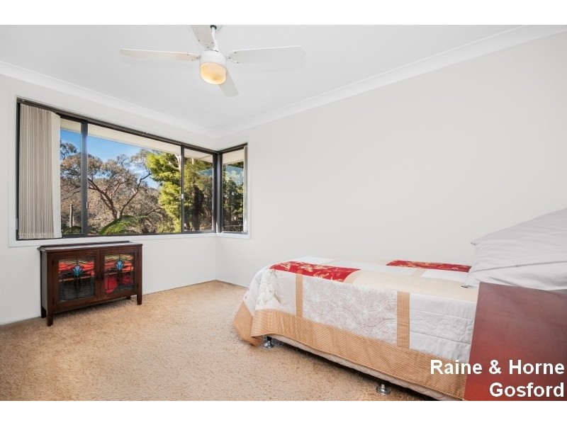 10 Georgia Avenue, Wyoming NSW 2250