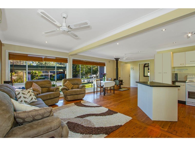 2 Diosma Street, Wyoming NSW 2250