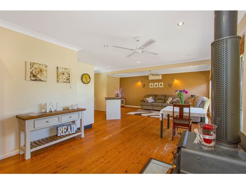 2 Diosma Street, Wyoming NSW 2250