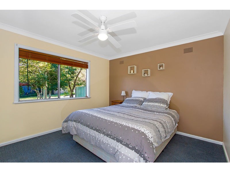 2 Diosma Street, Wyoming NSW 2250