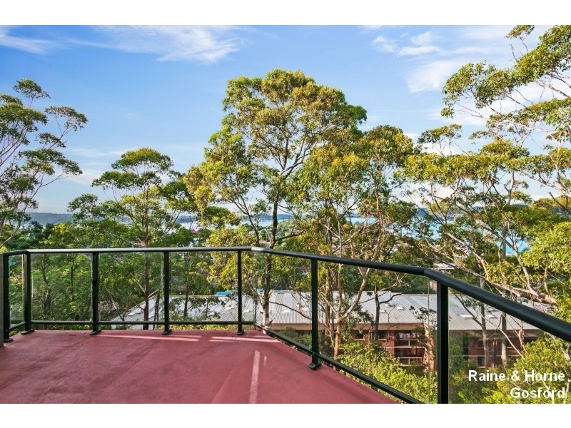 3/84 John Whiteway Drive, Gosford NSW 2250