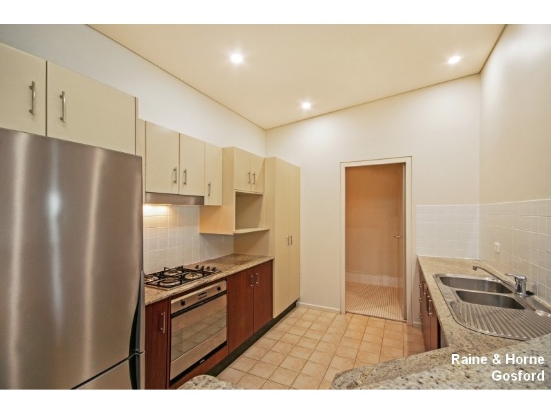 3/84 John Whiteway Drive, Gosford NSW 2250