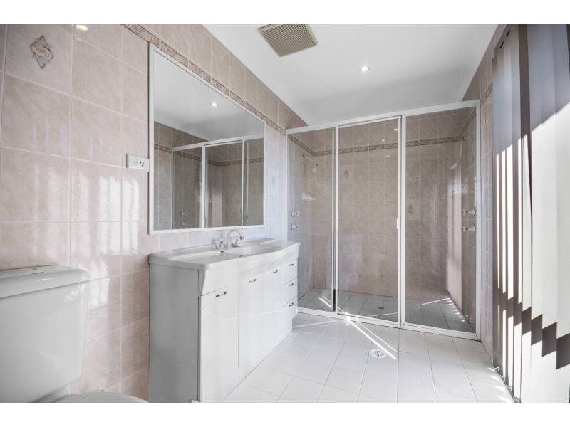 11 Northview Close, Niagara Park NSW 2250