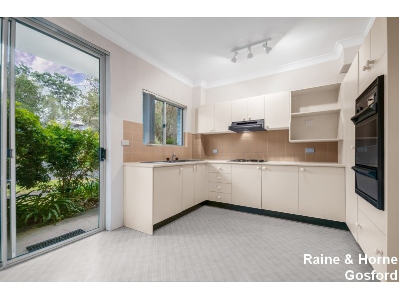 38/12-20 Kinarra Ave, Wyoming NSW 2250