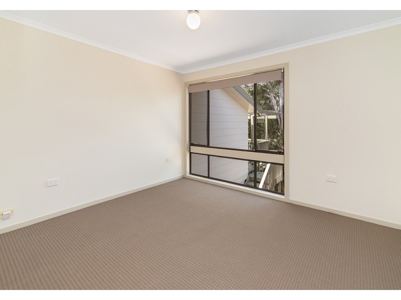 76 Berrys Head Road, Wyoming NSW 2250