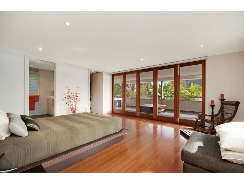 9a Taylor Street, Woy Woy Bay NSW 2256