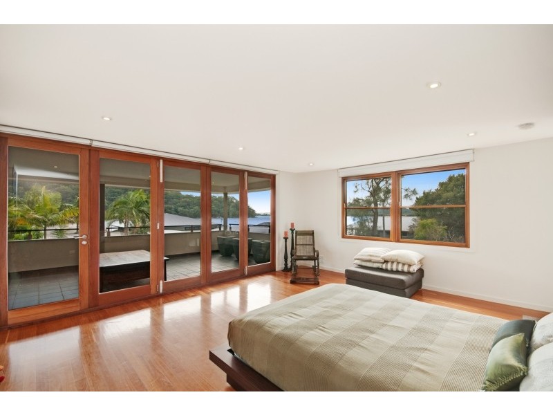 9a Taylor Street, Woy Woy Bay NSW 2256