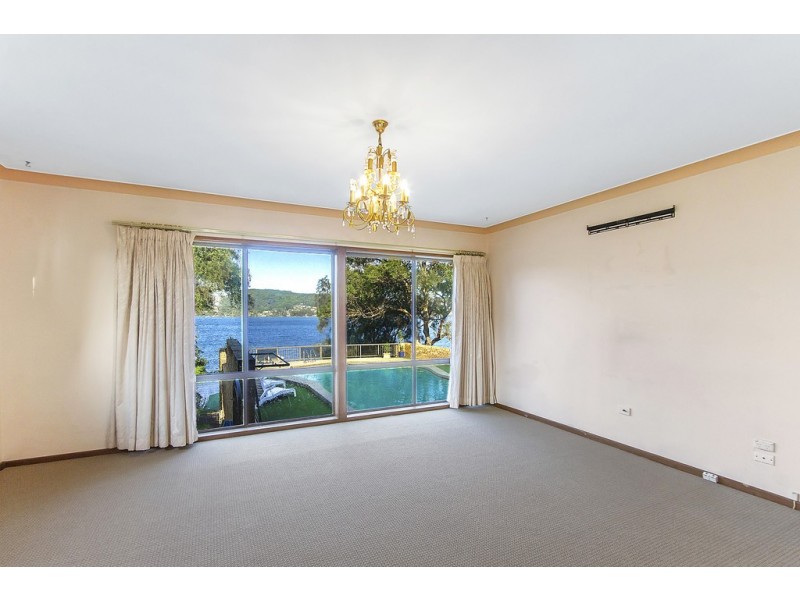 23 Albany Street, Point Frederick NSW 2250