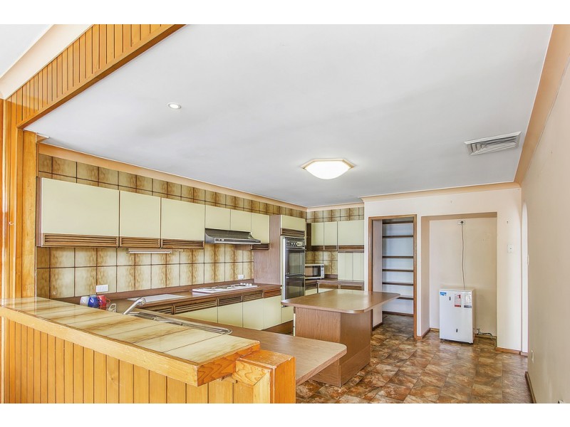 23 Albany Street, Point Frederick NSW 2250