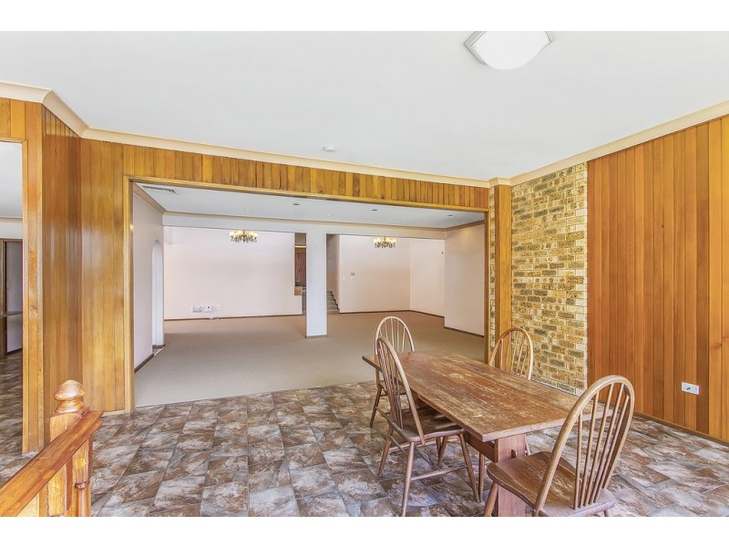 23 Albany Street, Point Frederick NSW 2250