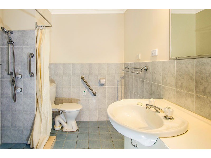 57/9 Kalawarra Rd, Wyoming NSW 2250