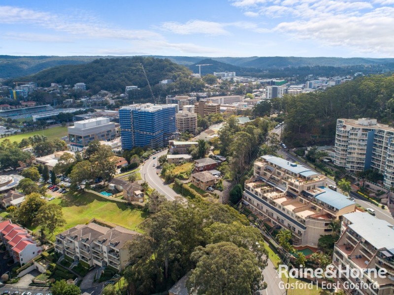 12/92 John Whiteway Drive, Gosford NSW 2250