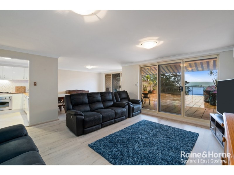 12/92 John Whiteway Drive, Gosford NSW 2250