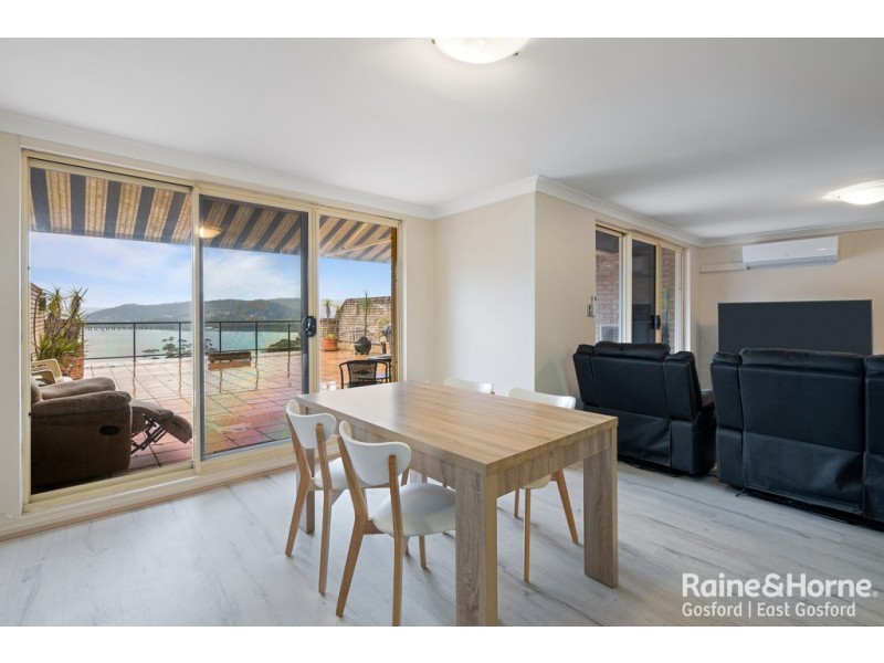 12/92 John Whiteway Drive, Gosford NSW 2250